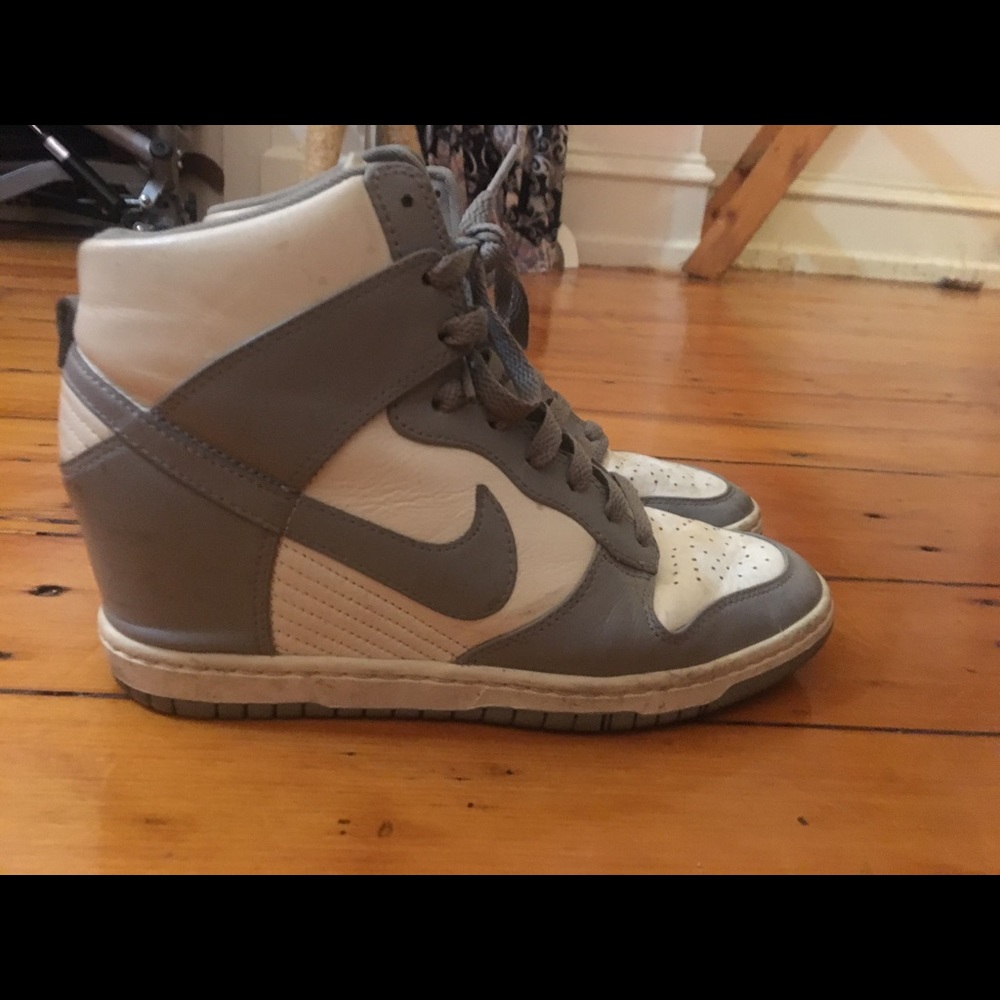 Nike dunk sky high tops